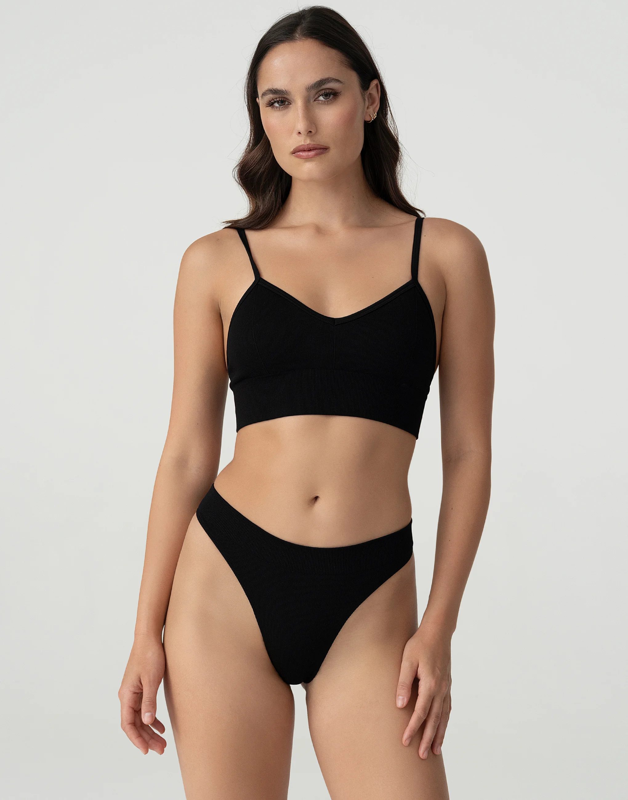 Стринги CD572 черный - 2