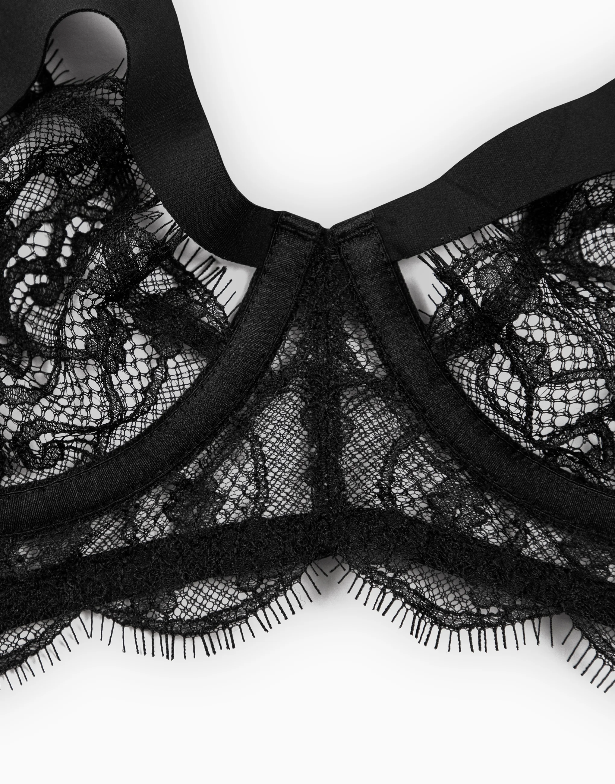 Женские трусы и бюстгальтеры - 11-3