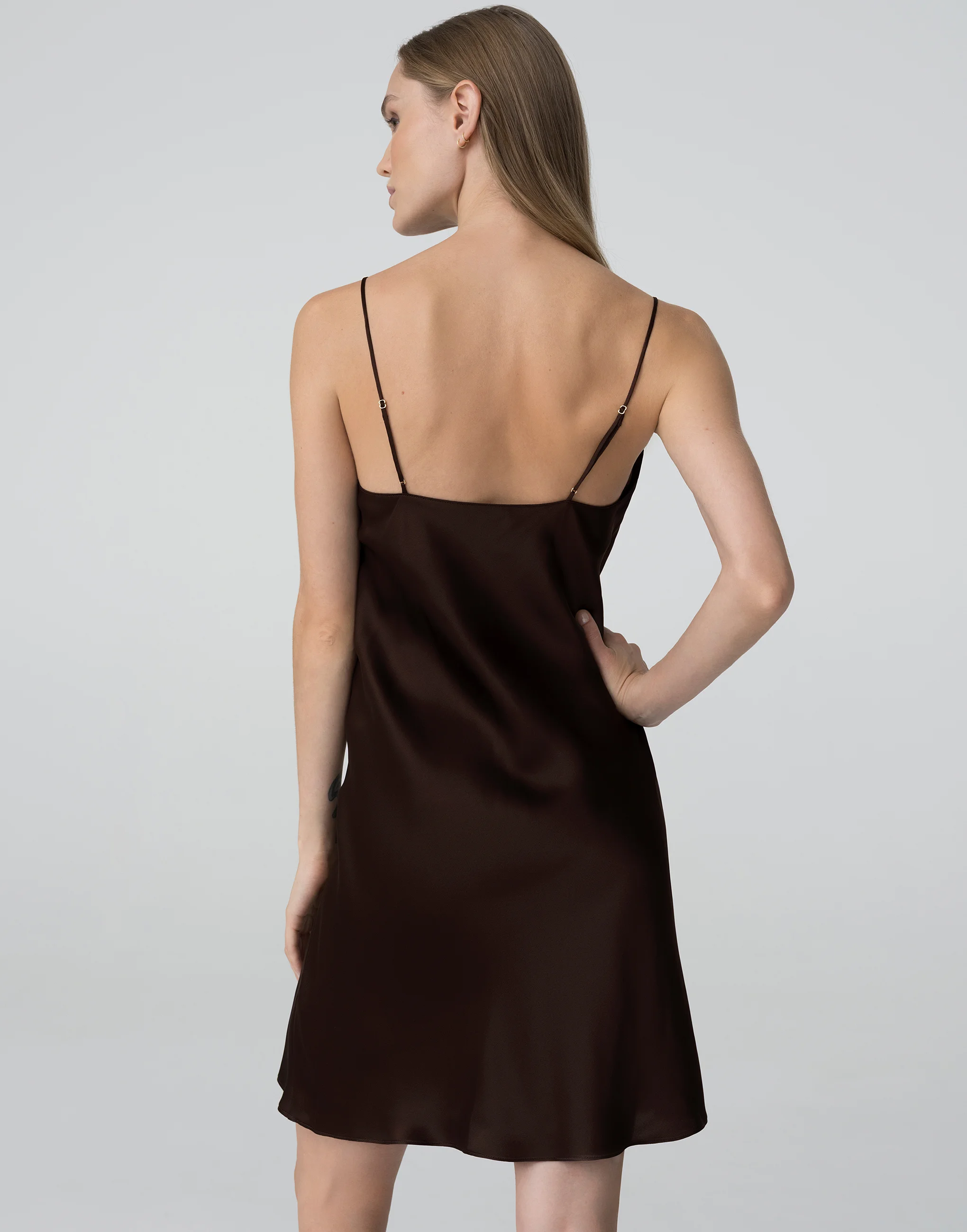 Ночные сорочки и комбинации женские - 1-2